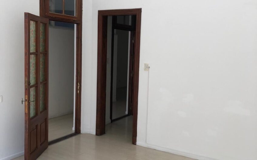 VENDO DPTO. 2 DORM. INTERNO B°CENTRO
