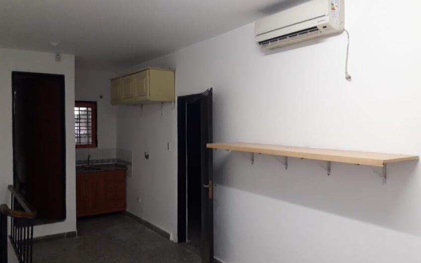 ALQUILO DPTO 1 DORM. P.A BARRIO COLON