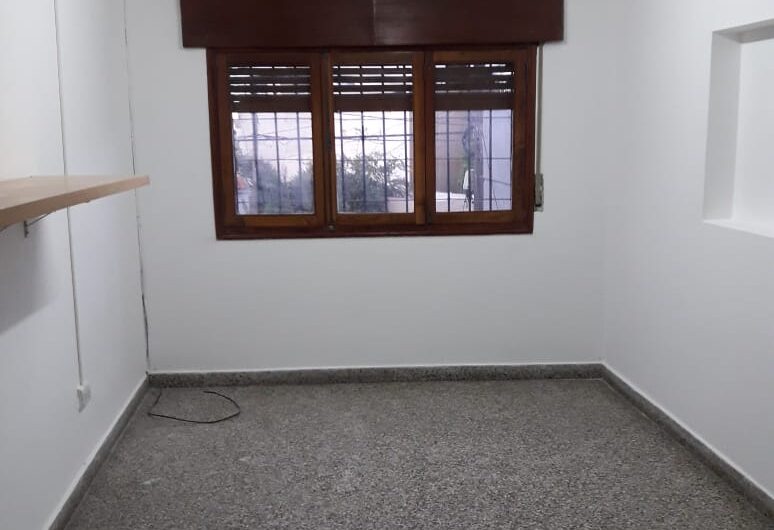 ALQUILO DPTO 1 DORM. P.A BARRIO COLON