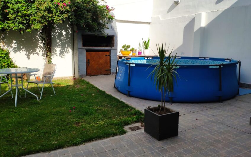 Vendo Casa Refaccionada a Nueva B° Altos de General Paz