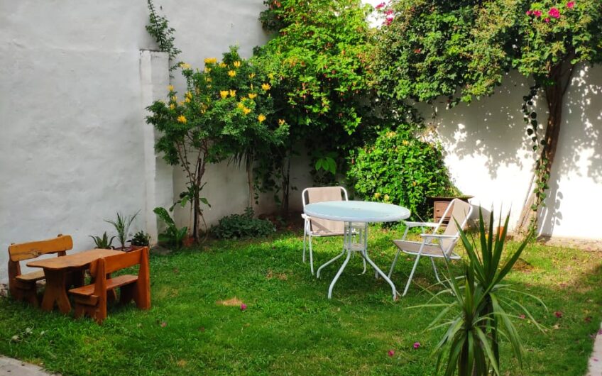 Vendo Casa Refaccionada a Nueva B° Altos de General Paz