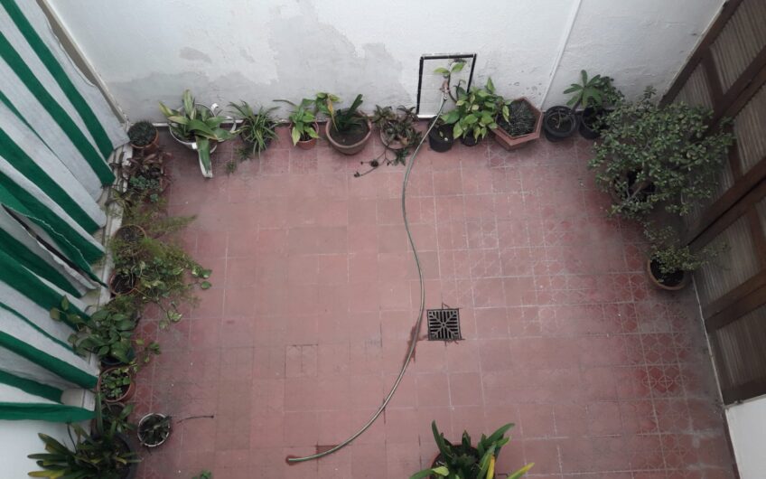 VENDO CASA + LOCAL COMERCIAL B° BAJO GRAL PAZ