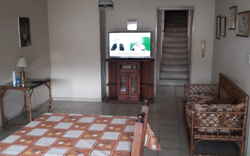 VENDO CASA + LOCAL COMERCIAL B° BAJO GRAL PAZ