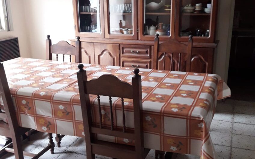 VENDO CASA + LOCAL COMERCIAL B° BAJO GRAL PAZ