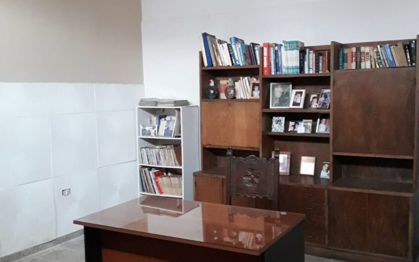 VENDO CASA + LOCAL COMERCIAL B° BAJO GRAL PAZ