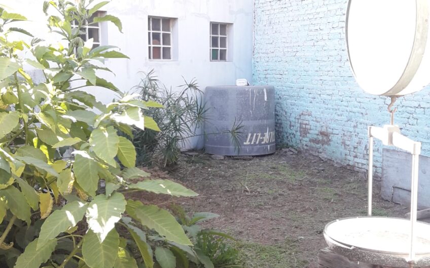 VENDO CASA B° RIVADAVIA