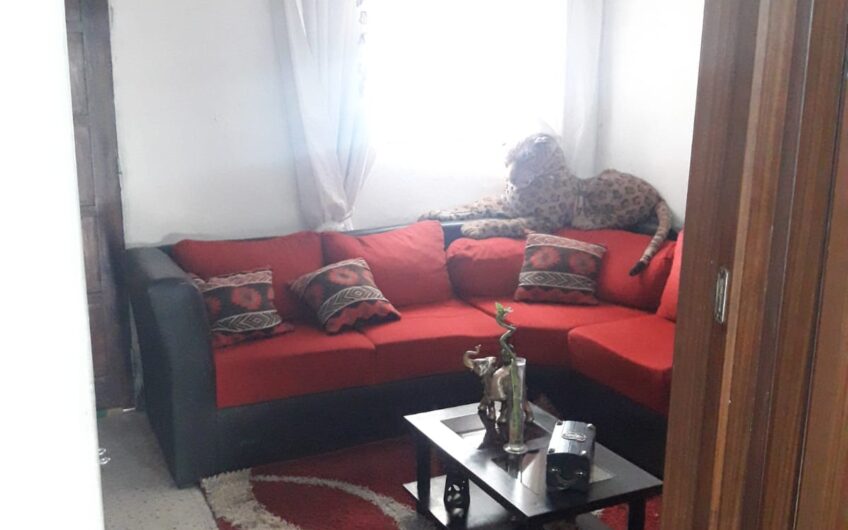 VENDO CASA 2 DORM B° SAN CAYETANO