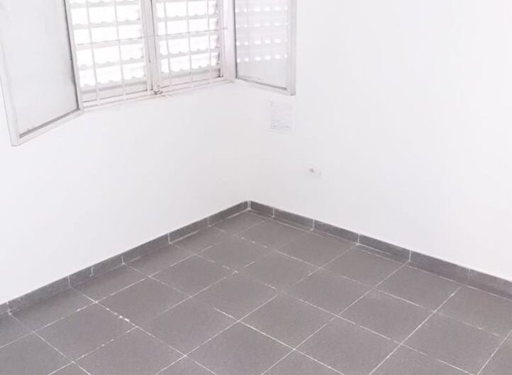 Alquilo Dpto 2 dorm. B° Colon. Andalucia 2062.