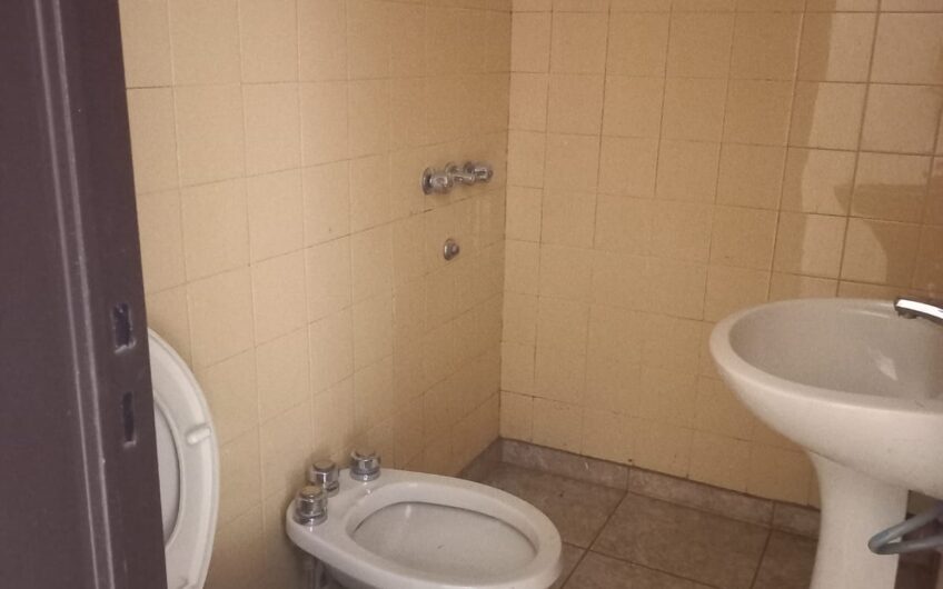 VENDO DPTO 1 DORM P.B B° JARDIN