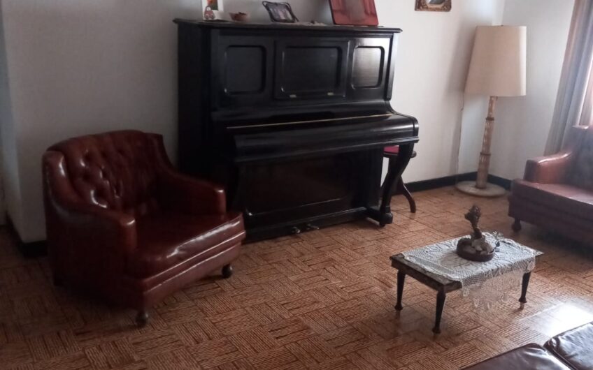 VENDO CASONA B° JARDÍN / CIUDAD UNIVERSITARIA Apta Crédito!