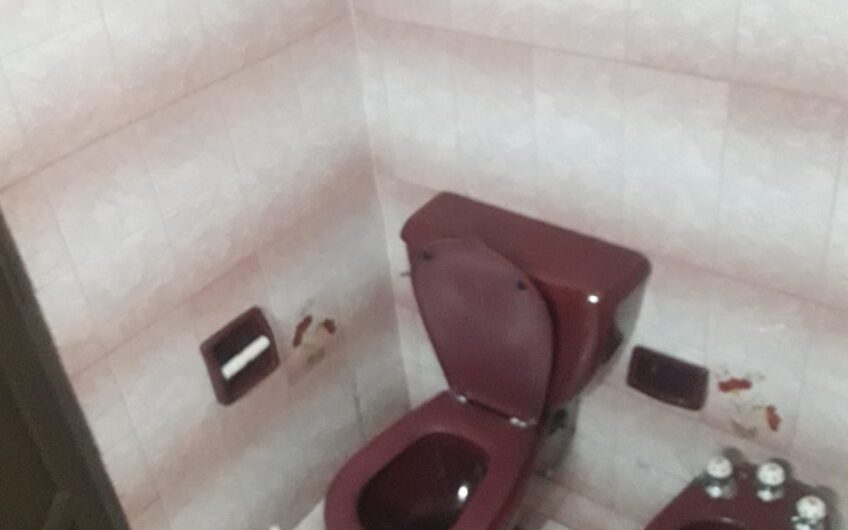 Vendo/Alquilo – Casona Frente al Jockey B° Jardin –