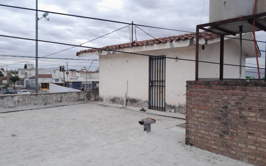 VENDO LOCALES COMERCIALES SOBRE AV. SABATTINI