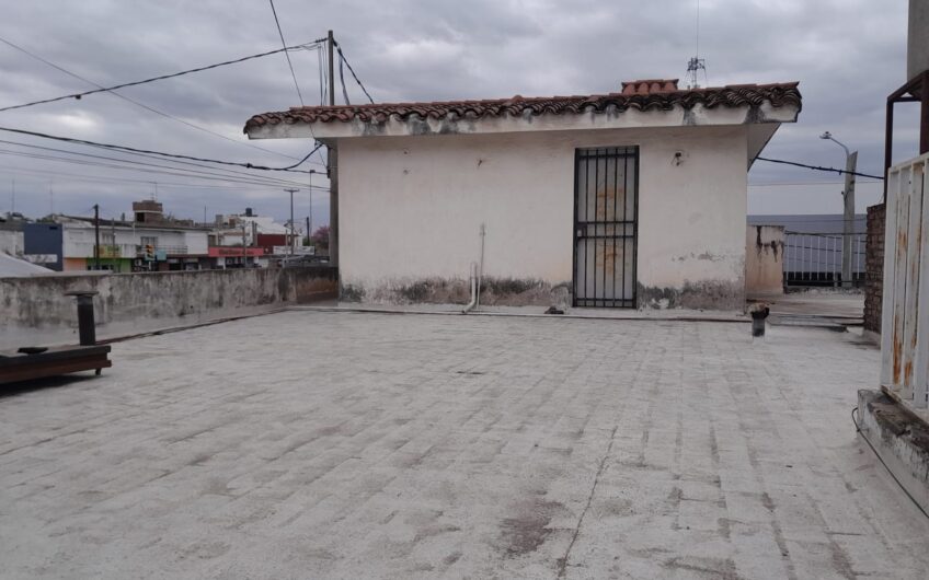 VENDO LOCALES COMERCIALES SOBRE AV. SABATTINI