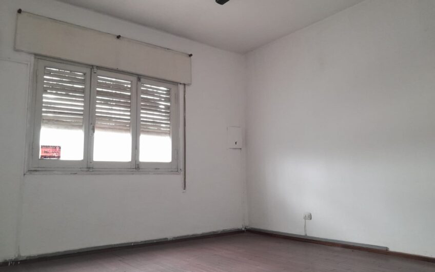 VENDO LOCALES COMERCIALES SOBRE AV. SABATTINI