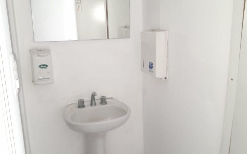 VENDO LOCALES COMERCIALES SOBRE AV. SABATTINI