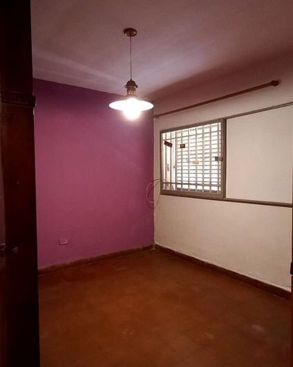 Alquilo Casa B° Talleres Sur. Calle Leartes y Lucio v. De Mansilla.