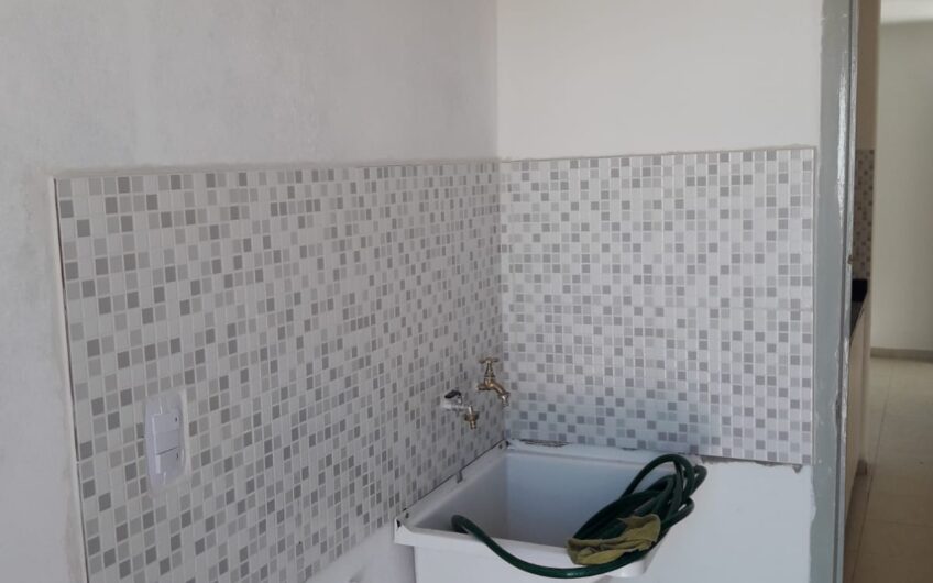 VENDO CASA 3 DORM B° PARQUE LOS MOLINOS