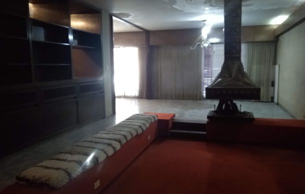 CASA EN VENTA DE 5 DORMITORIOS, B° MAIPU 2da.