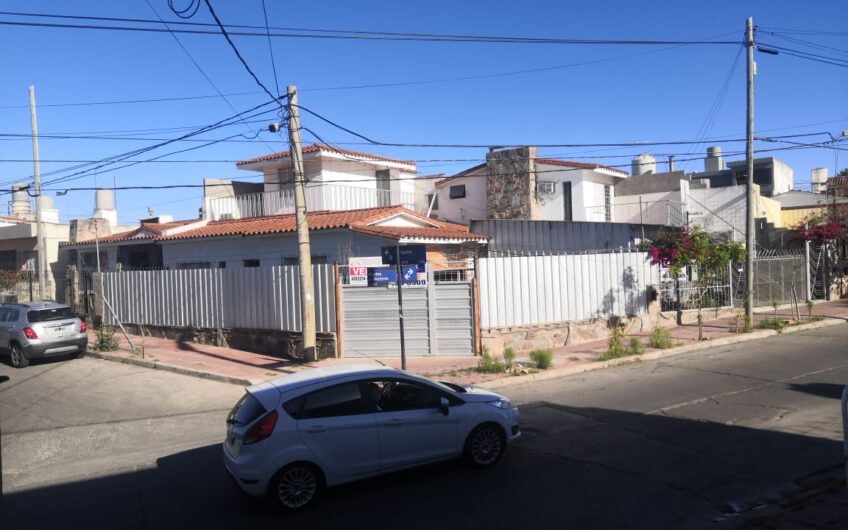 Vendo Casa + Dpto B° Crisol Norte