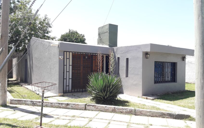 Vendo Casa B° Cerveceros 3 Dorm.