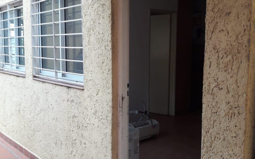 Vendo Block Dptos  1 Dorm P.B B° Alta Cba