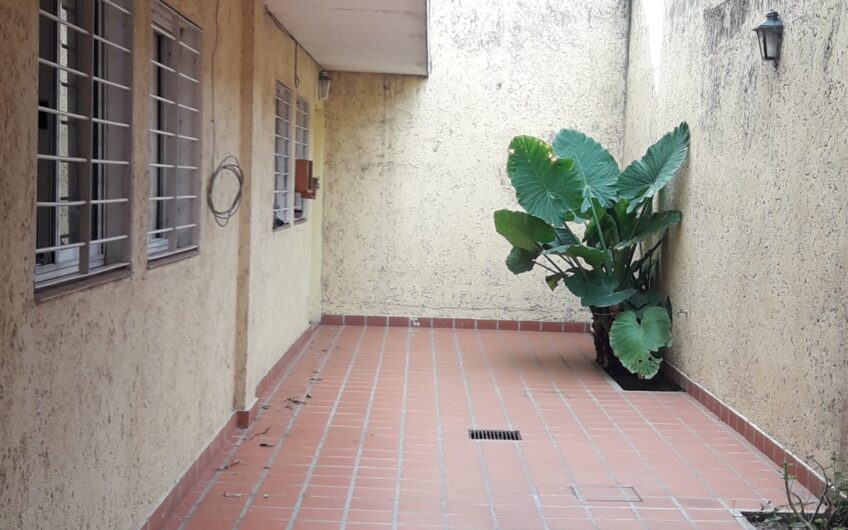 Vendo Block Dptos  1 Dorm P.B B° Alta Cba