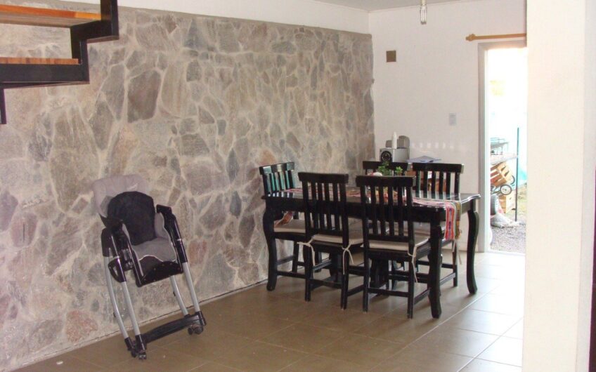 Duplex en venta en Barrio cerrado “La Catalina”