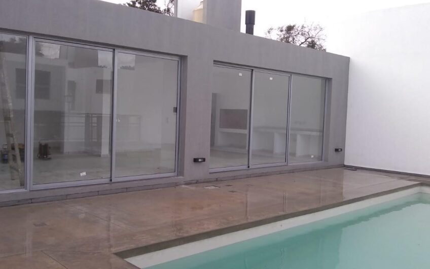 Vendo Duplex Barrio Cerrado “Cuesta Colorada”