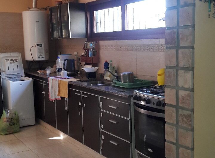 Vendo Casa esquina en “Villa Eden” Localidad de La Falda.