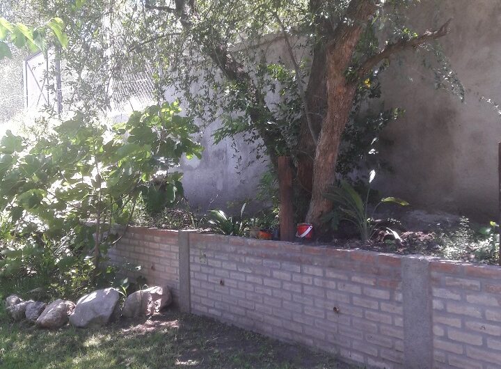 Vendo Casa esquina en “Villa Eden” Localidad de La Falda.