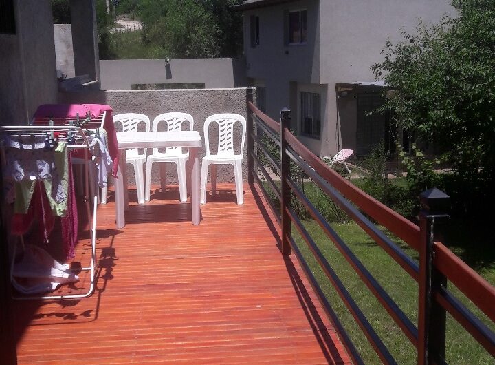 Vendo Casa esquina en “Villa Eden” Localidad de La Falda.