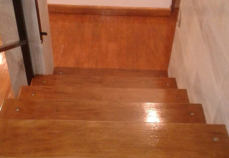 Vendo Casa esquina en “Villa Eden” Localidad de La Falda.