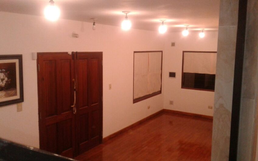 Vendo Casa esquina en “Villa Eden” Localidad de La Falda.