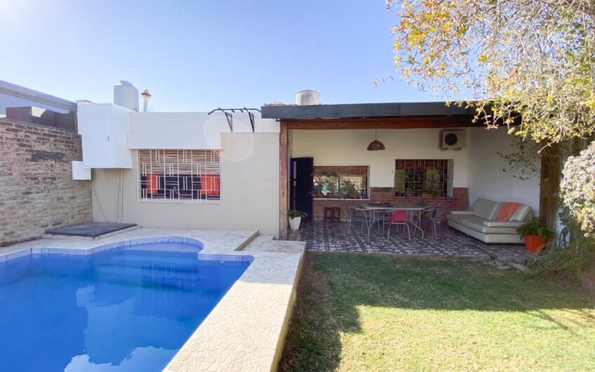 Vendo Casa 3Dorm. B° Residencial Velez Sarsfield