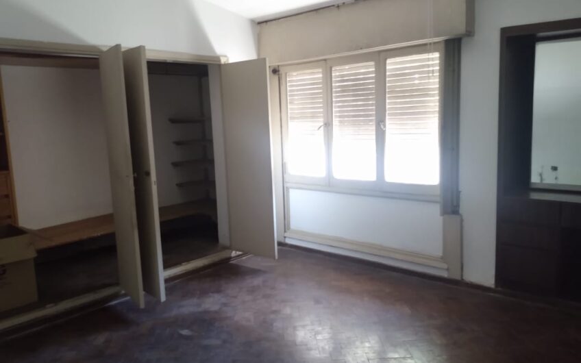 Vendo Casa B° Maipu 1ra sección. A metros de Av. Sabattini