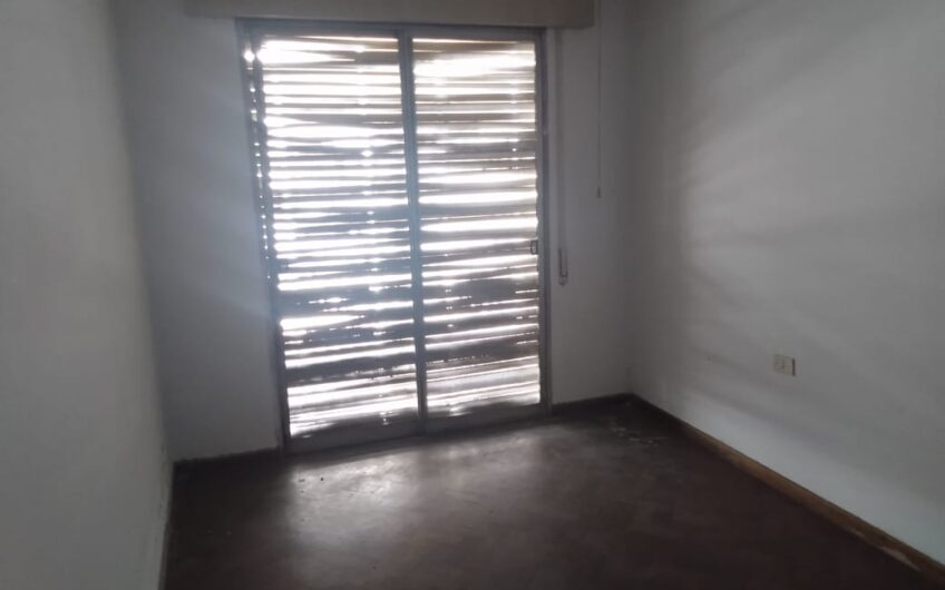 Vendo Casa B° Maipu 1ra sección. A metros de Av. Sabattini