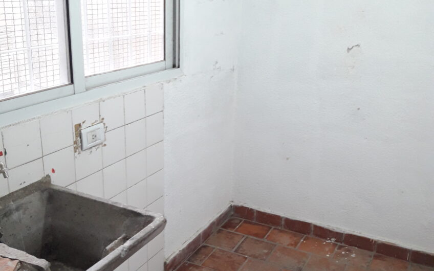 ALQUILO DEPARTAMENTO B° URQUIZA “MONOBLOCK STABIO”