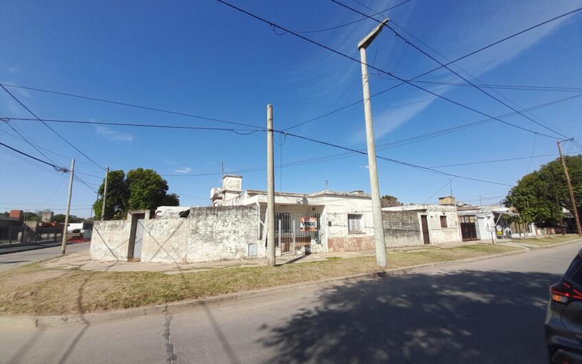 Vendo Casa + Dpto a Refaccionar B° Ferreyra