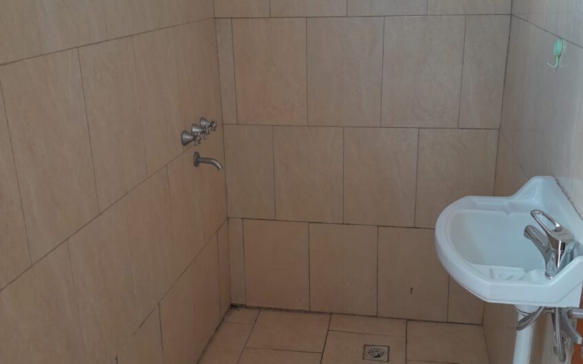 Vendo Casa + Dpto a Refaccionar B° Ferreyra