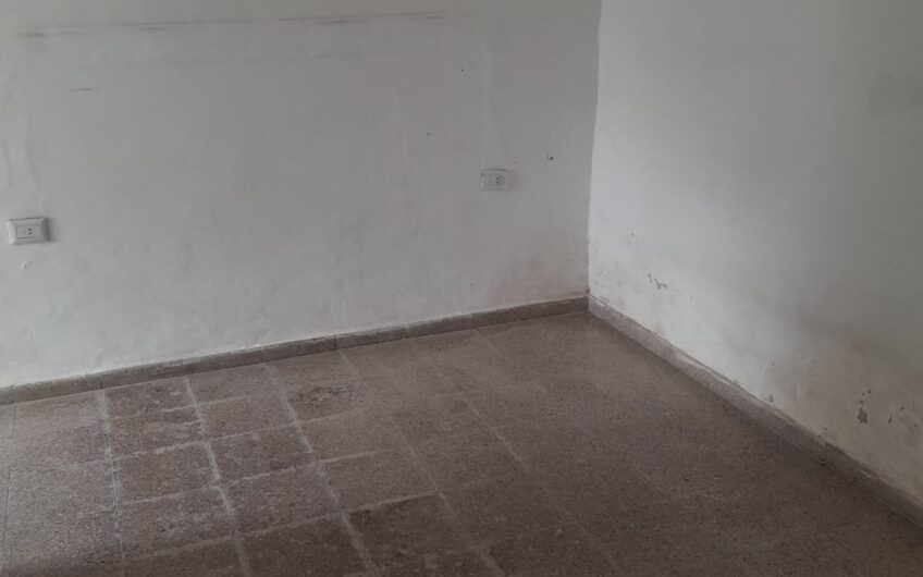 Vendo Casa + Dpto a Refaccionar B° Ferreyra