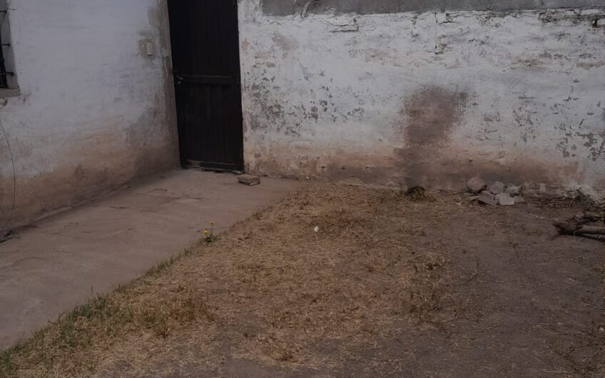 Vendo Casa + Dpto a Refaccionar B° Ferreyra