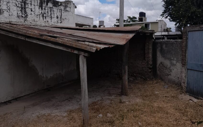 Vendo Casa + Dpto a Refaccionar B° Ferreyra