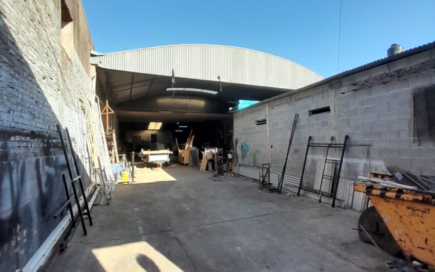 Alquilo Galpones 500mtrs B° San Vicente