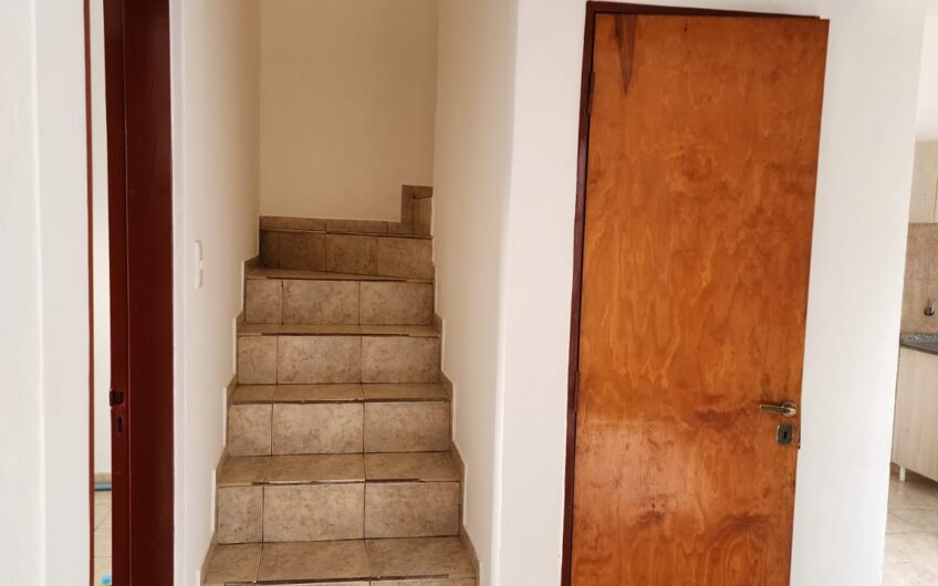 Alquilo Hermoso Duplex “Villa Rivera Indarte”