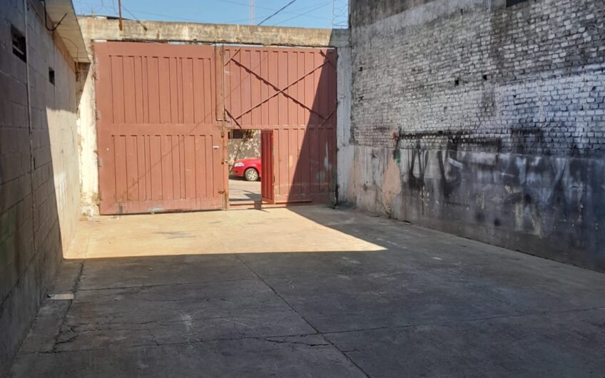 Vendo Galpones 500mtrs B° San Vicente. (Se recibe Departamento)