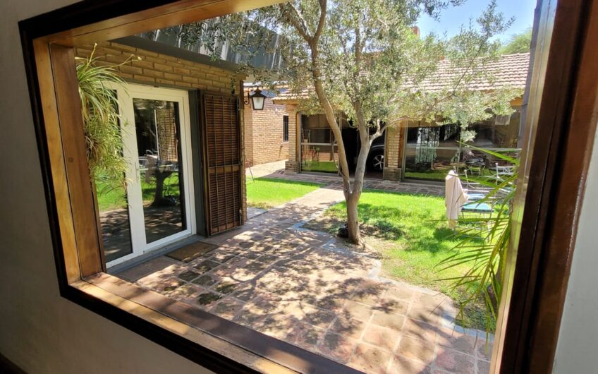 Vendo casa en barrio Valle del Cerro – Villa Allende Golf