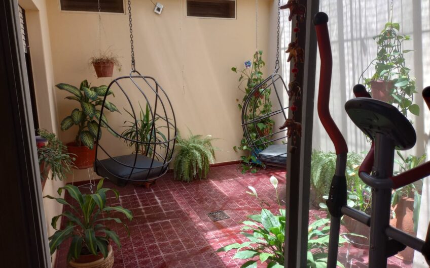 Vendo Hermosa Casa B° Liceo 1ra sección.