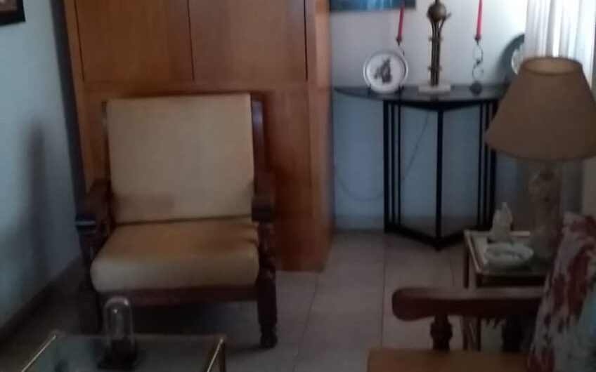 Venta Excelente Departamento sobre Av. Colon B° Centro