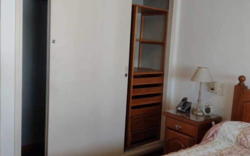 Venta Excelente Departamento sobre Av. Colon B° Centro