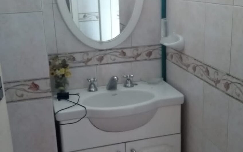 Venta Excelente Departamento sobre Av. Colon B° Centro